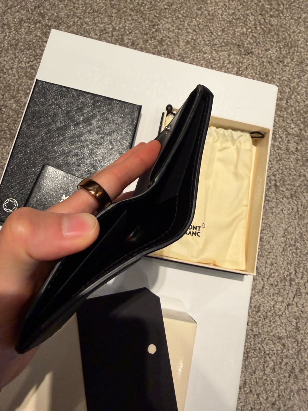 BNIB Montblanc Meisterstück Black Leather
Mini Wallet/ Full Set - Picture 8 of 14
